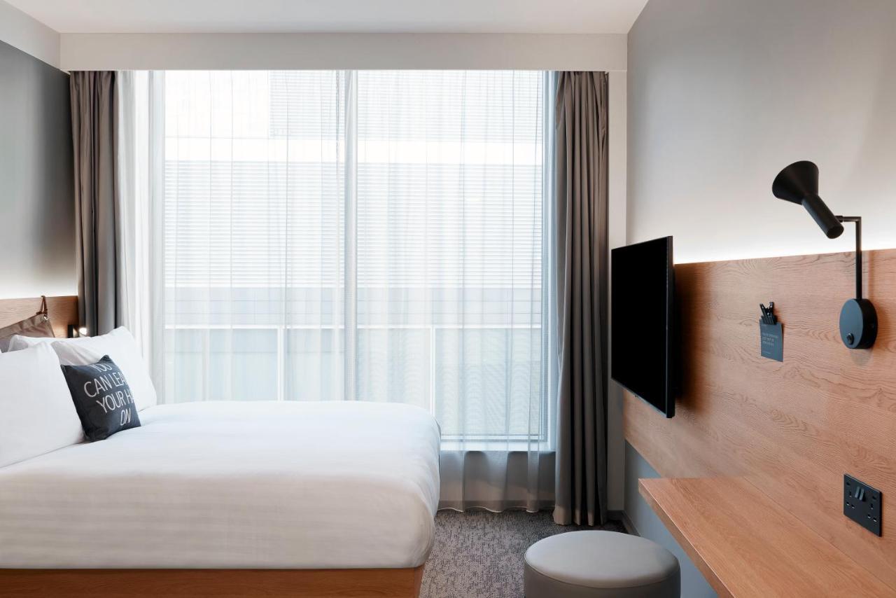 Moxy Manchester City Экстерьер фото